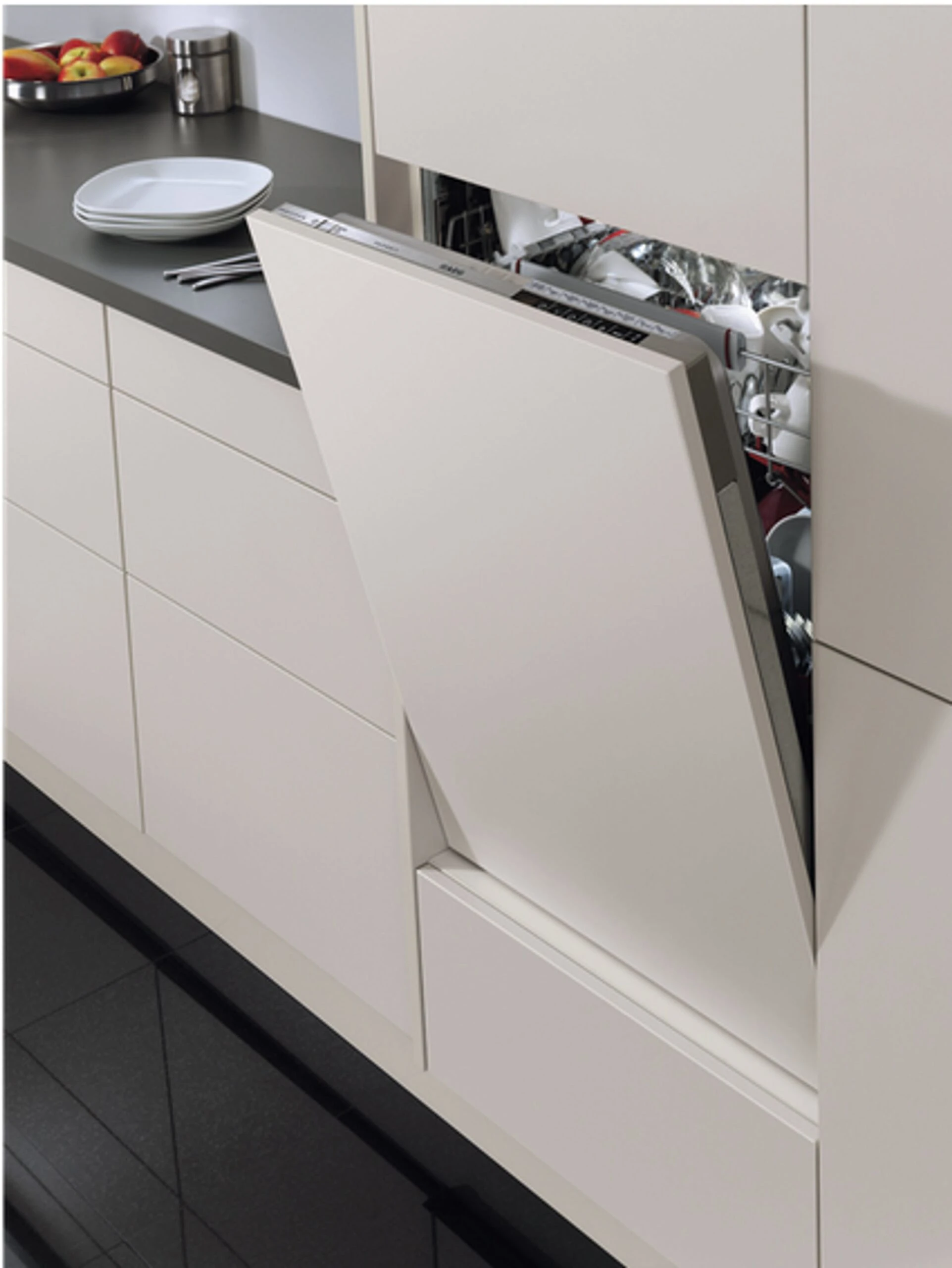 AEG Vollintigrierter-Geschirrspüler 60 Cm / 3000 Airdry - Perfekte Trocknungsergebnisse / Besteckkorb FSB32610Z 6 AEG Vollintigrierter-Geschirrspüler 60 Cm / 3000 Airdry - Perfekte Trocknungsergebnisse / Besteckkorb FSB32610Z – Bild 6